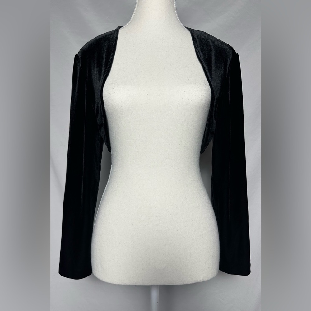 LORI ANN Vintage Black Velvet Balletcore Long Sleeve Cropped Shrug Size 6